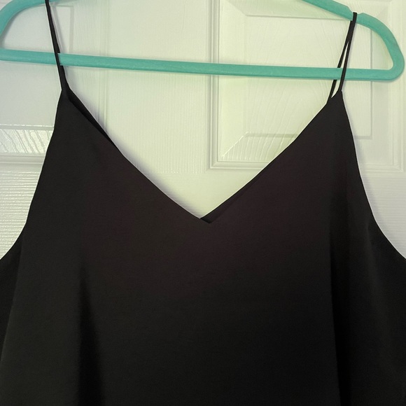Express Tank Top - Picture 4 of 4